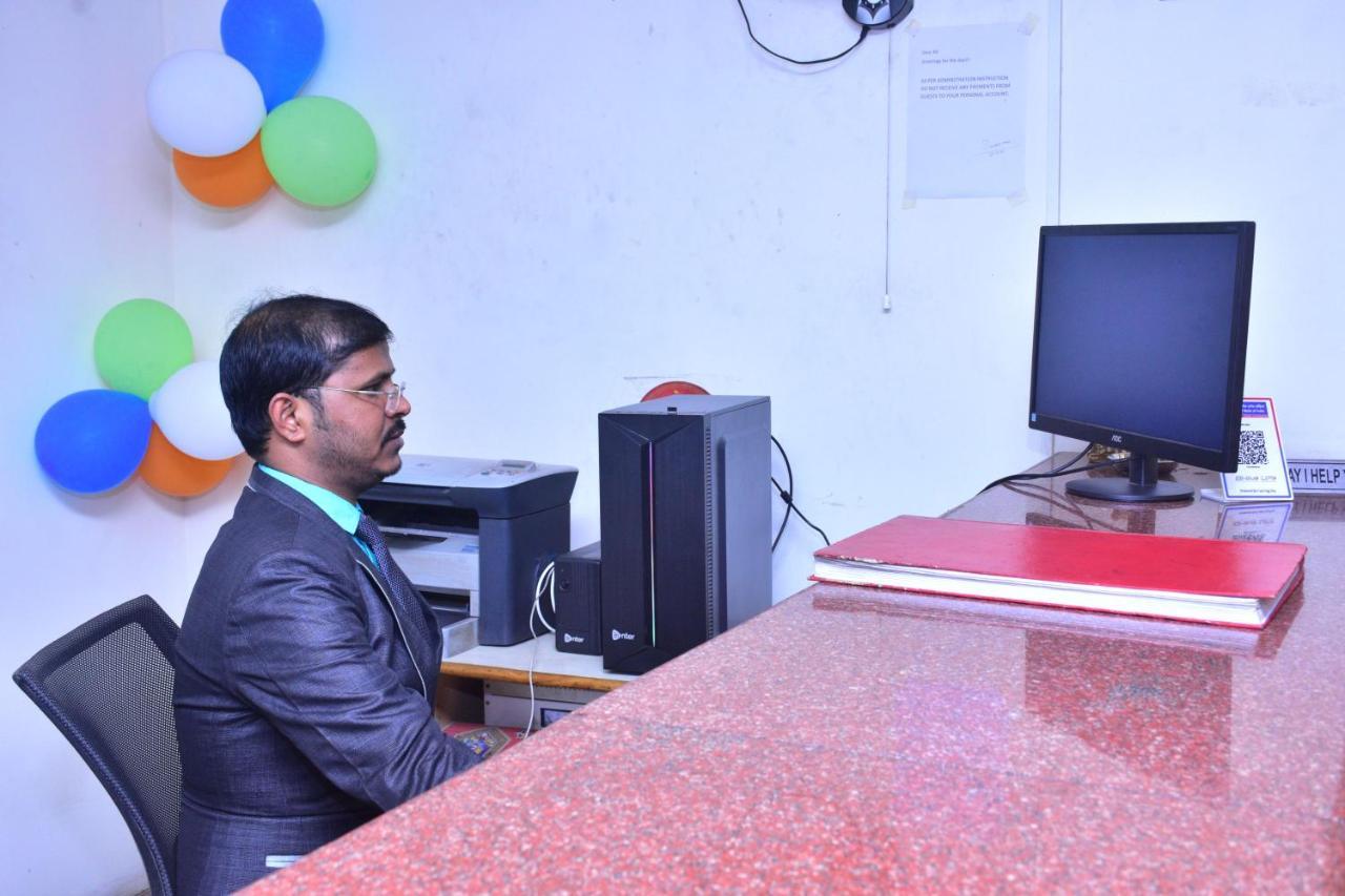 Hotel Mid East Haridaspur Ngoại thất bức ảnh