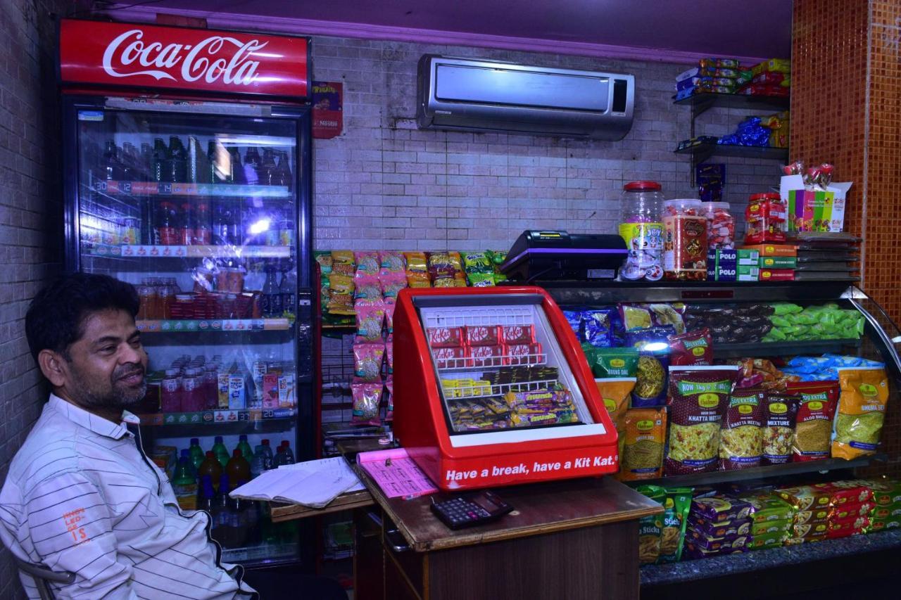 Hotel Mid East Haridaspur Ngoại thất bức ảnh